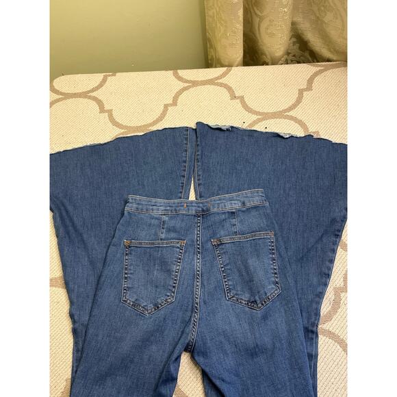 Free people Just Float on Flare Jeans High Rise stretch raw hem blue, size 26 - Picture 13 of 15